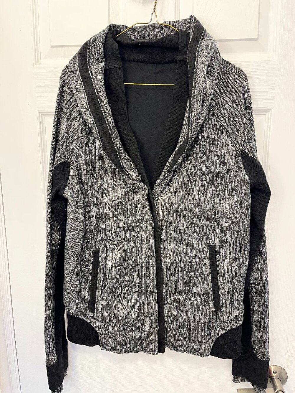 Lululemon Black and Grey button-up sweater size 12